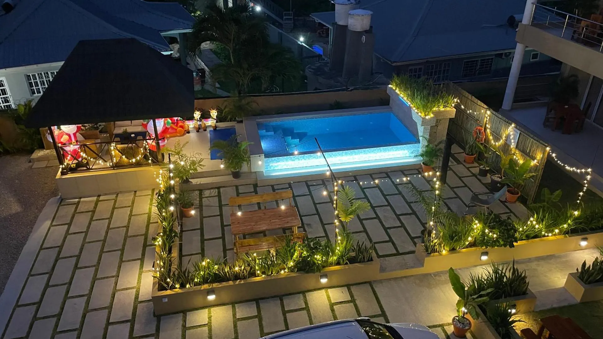 Aparthotel Tropical Hideaway Beau Vallon
