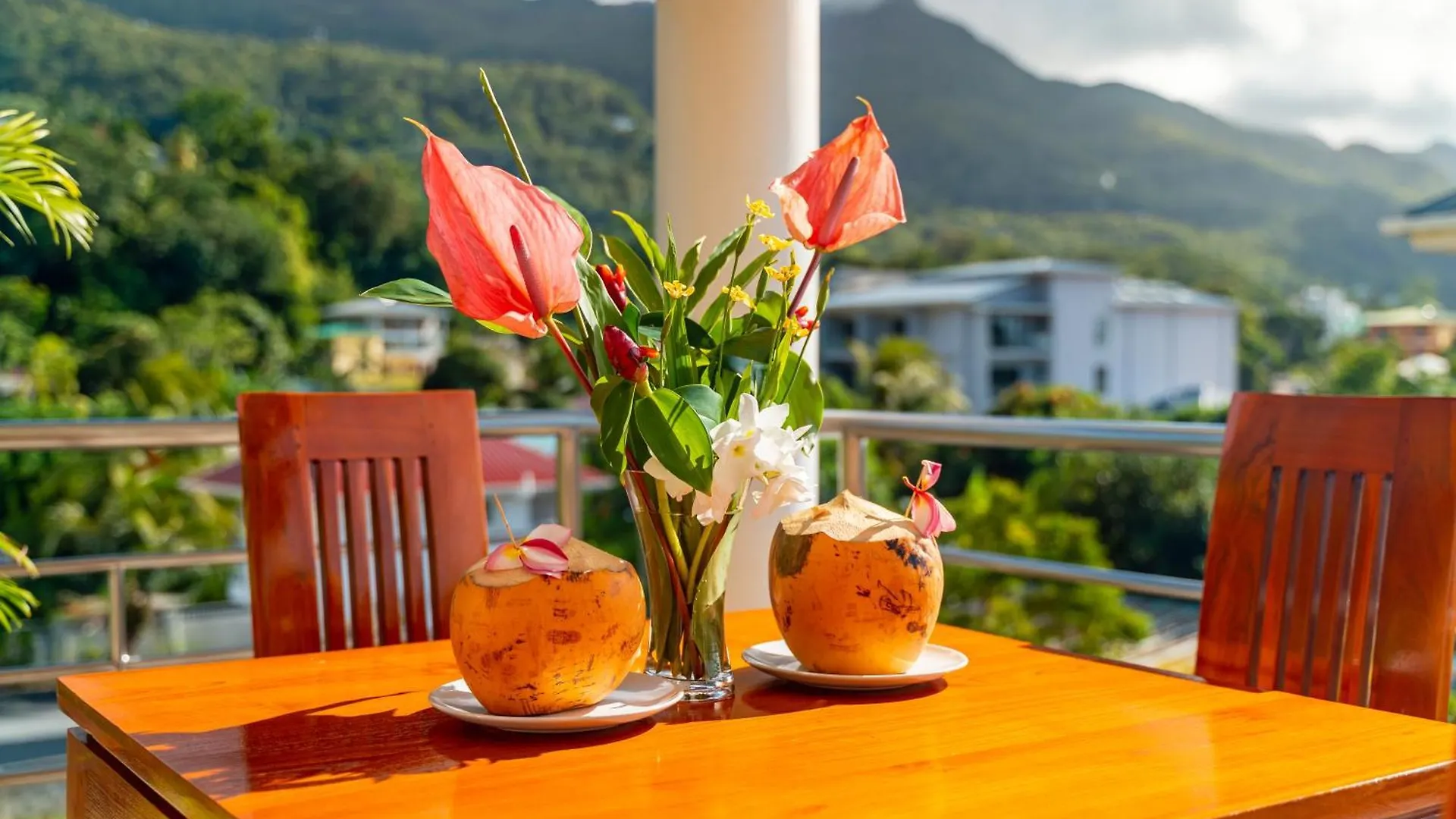 Aparthotel Tropical Hideaway Beau Vallon