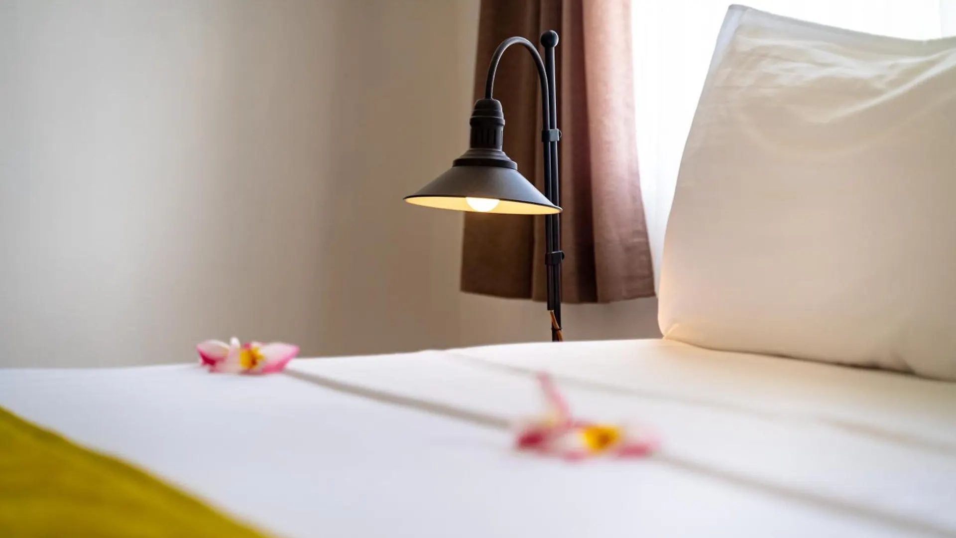 Aparthotel Tropical Hideaway Beau Vallon  3*, Beau Vallon (Mahe)