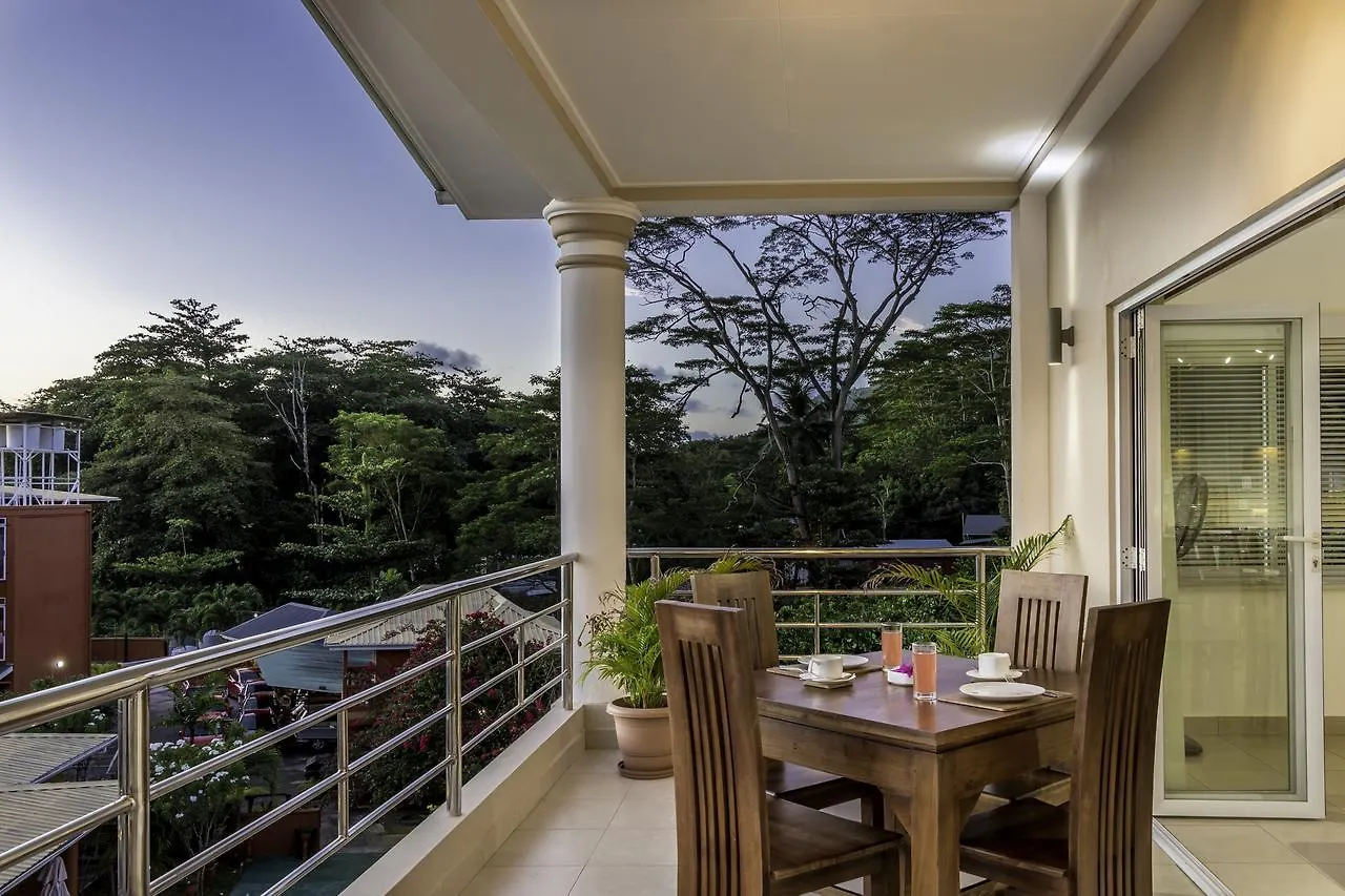 Aparthotel Tropical Hideaway Beau Vallon